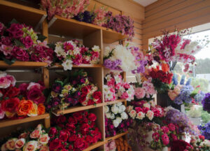 bouquets des fleurs en magasin